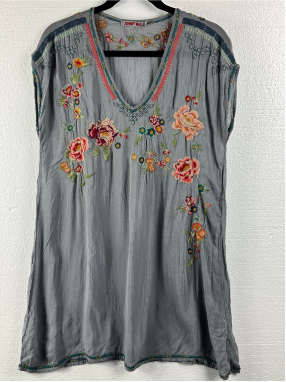 Johnny Was Gray Suri Multicolor Floral intricate Embroidered Tunic Top Size S